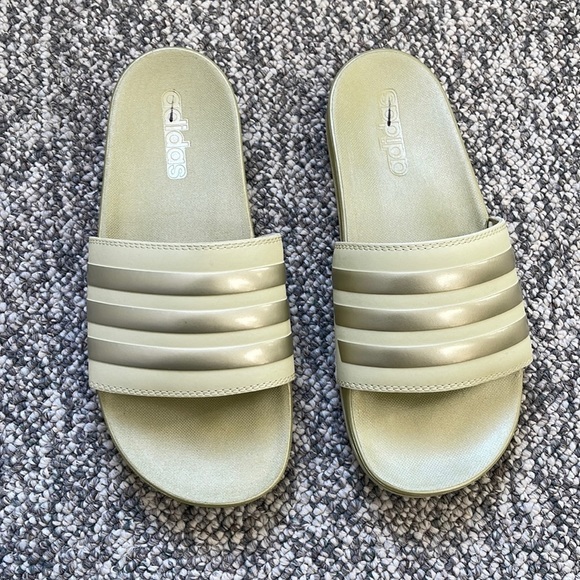 adidas Shoes - Women’s Adidas Slides-Size 7